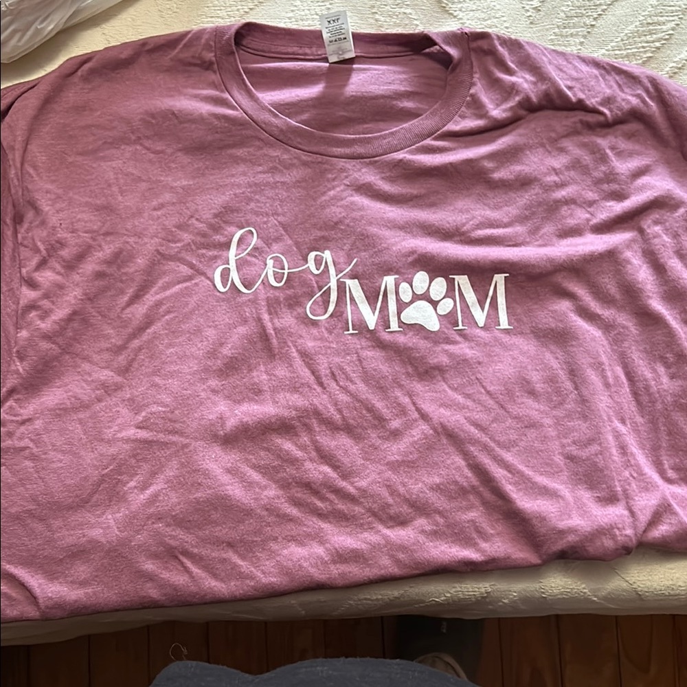 Dog Mom Graphic Tee - Pink
